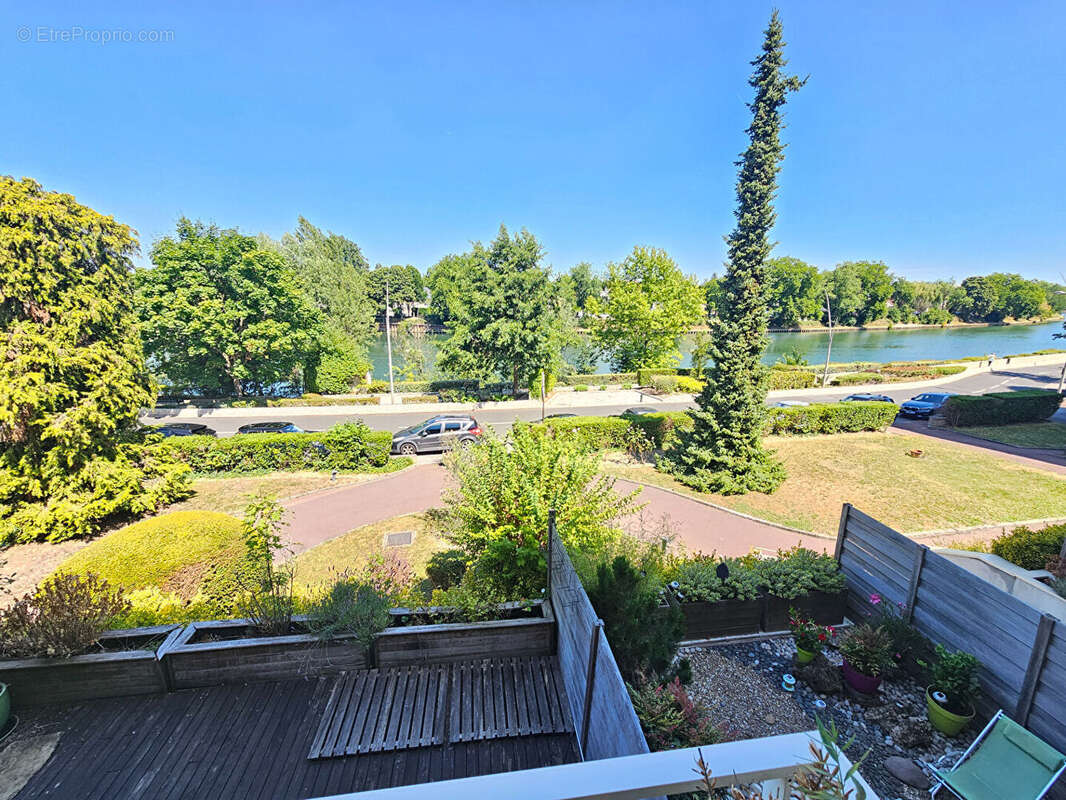 Appartement à BRY-SUR-MARNE