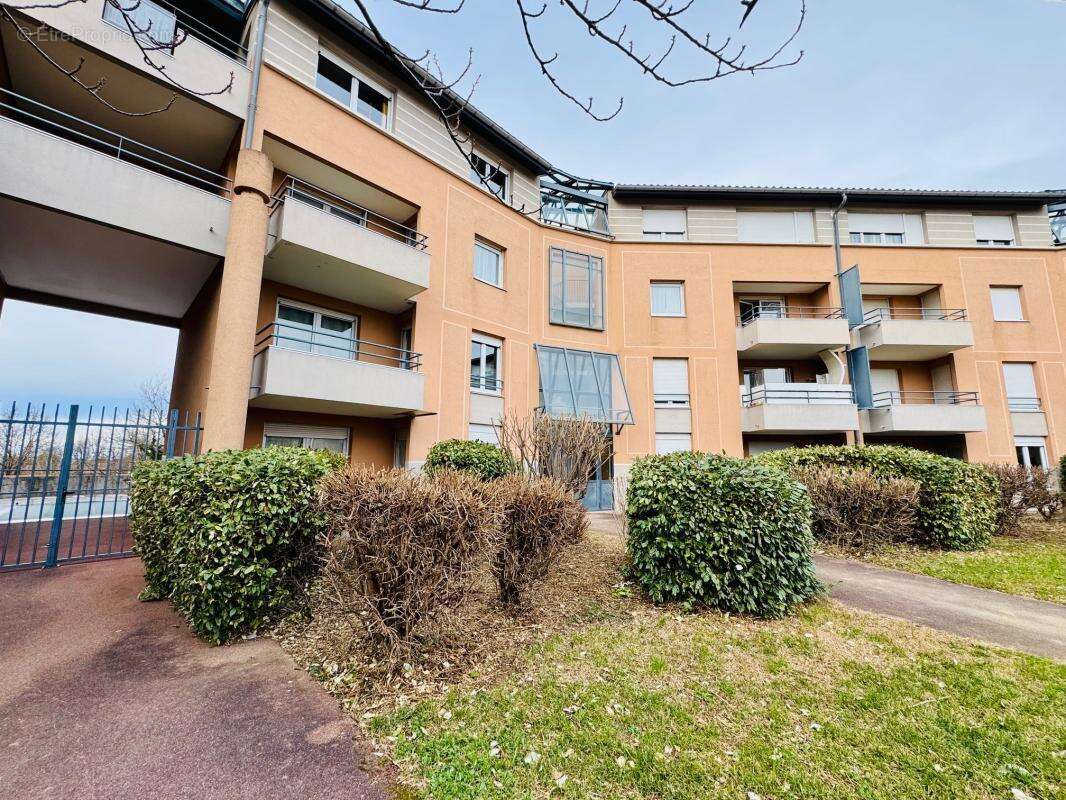 Appartement à VILLEFONTAINE