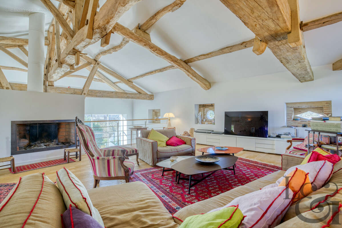 A vendre maison de caractère rénovée - photo 8
