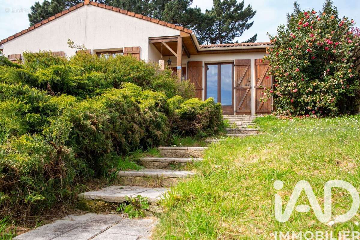Maison 93 m² à Bouguenais  - photo 3
