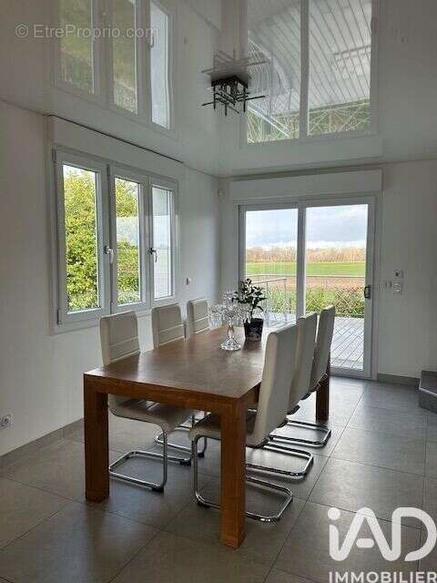 Photo 5 - Maison à SAINT-PARRES-AUX-TERTRES