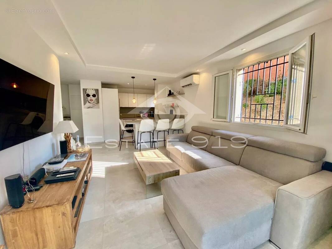 Appartement à MOUGINS