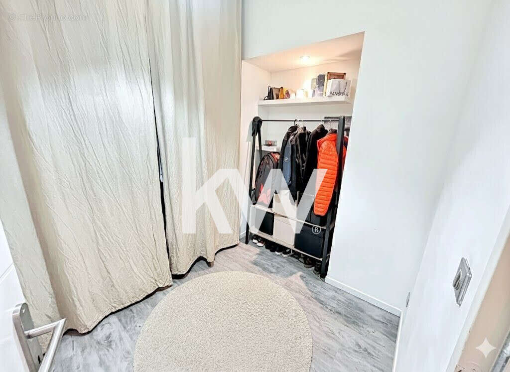 Appartement 118 m² à Saint-Etienne  - photo 4