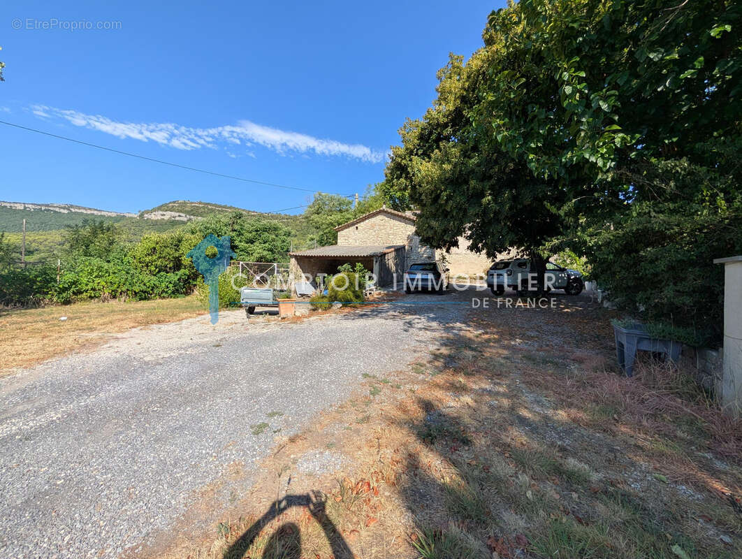 Dépt Hérault (34) - Valflaunès - À vendre - Appartement en rez de jardin T3 de 100m2, parcelle de 2000m2 - photo 13