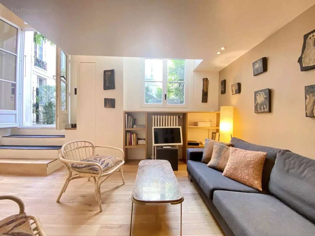 Appartement à PARIS-3E