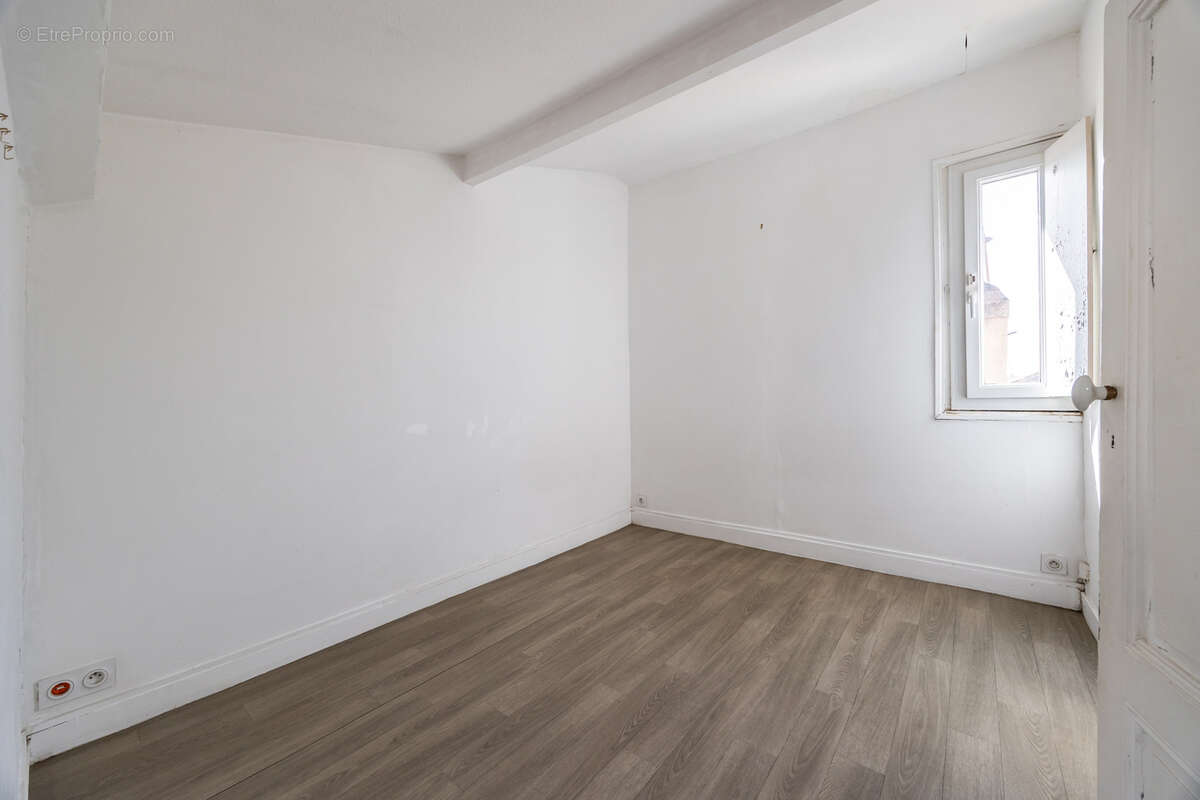  appartement duplex t3/t4 magendie / barr. de pessac - photo 5