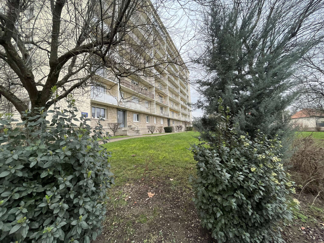 Appartement à SAINT-ANDRE-LES-VERGERS