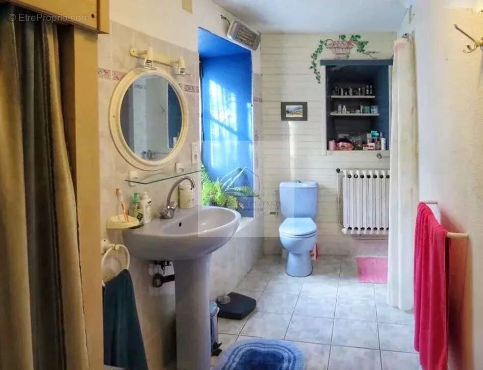 Maison à SAINT-GERMAIN-DE-CALBERTE