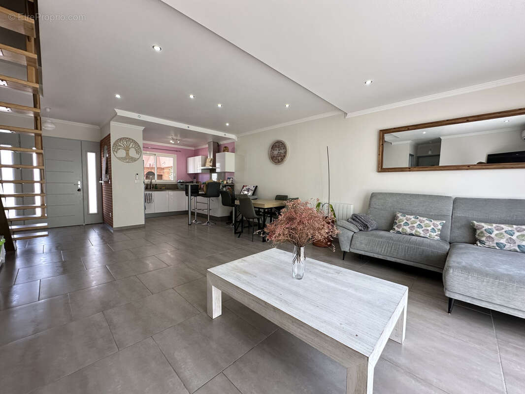 Maison 3 chambres, garage, sous-sol, terrasses - photo 19
