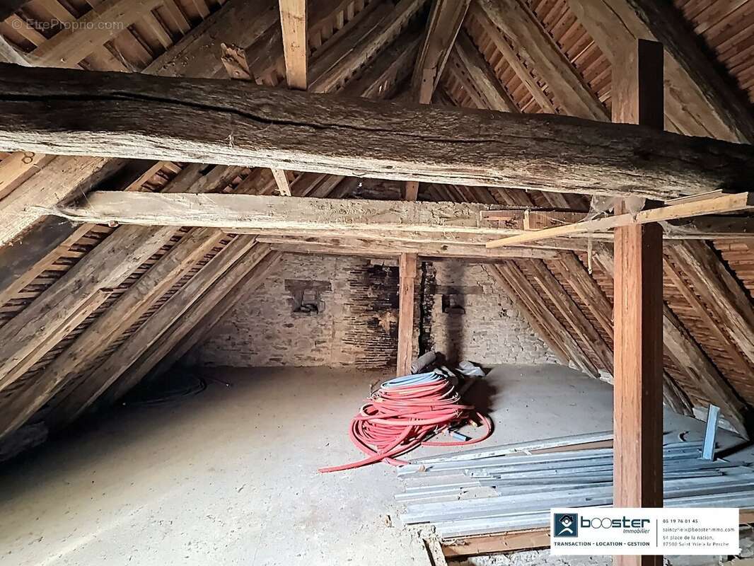 Maison à SAINT-YRIEIX-LA-PERCHE