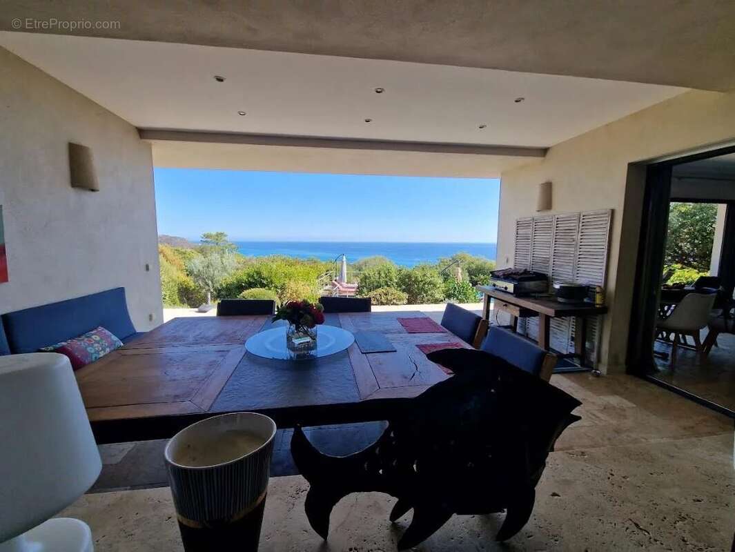 Maison à PORTO-VECCHIO