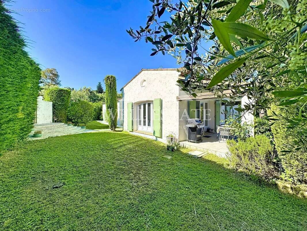 Maison à LE ROURET