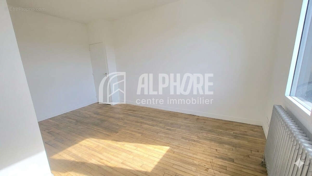 Maison à vendre à Saint Nazaire - Usage mixte bureau et résidence - photo 13