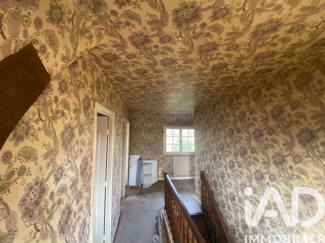 Photo 8 - Maison à PERIGNAT-LES-SARLIEVE