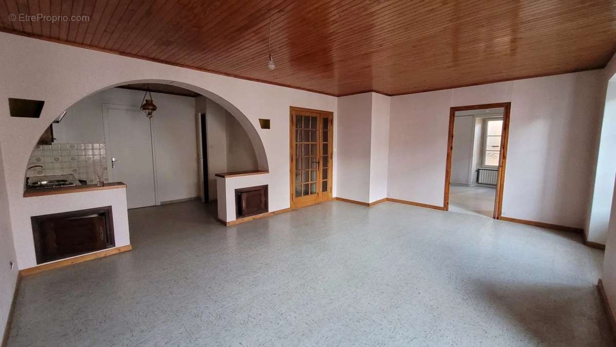 Appartement à SAINT-AGREVE