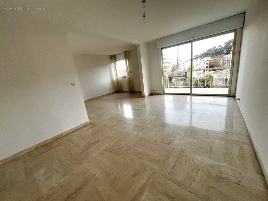 Appartement à CAGNES-SUR-MER