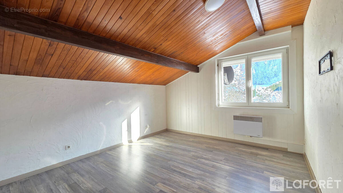 Appartement à GRANGES-NARBOZ