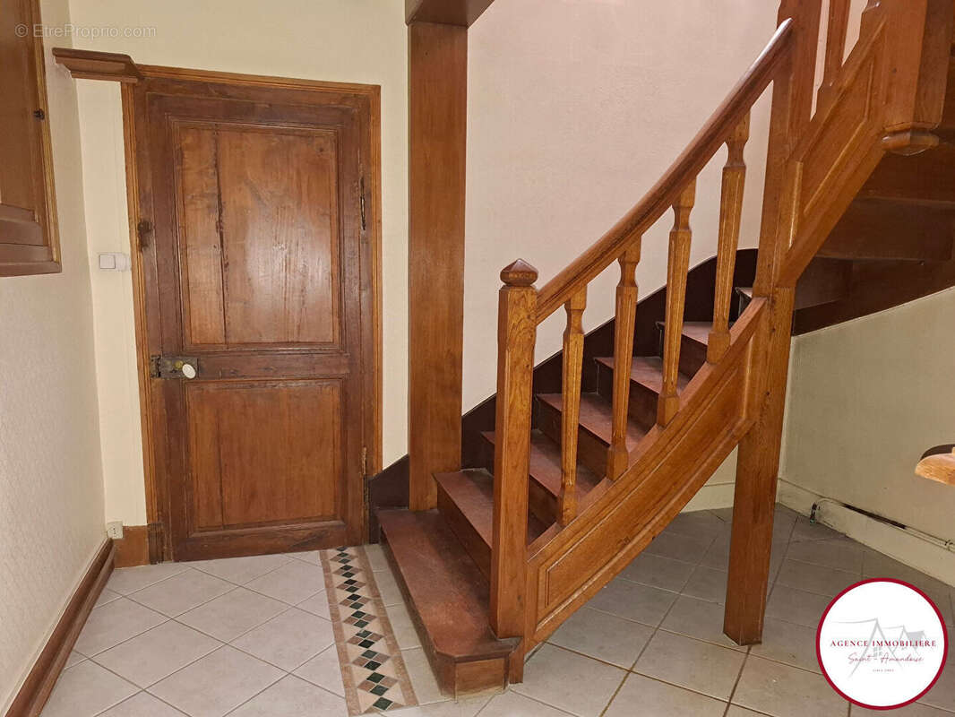 Maison à SAINT-AMAND-MONTROND