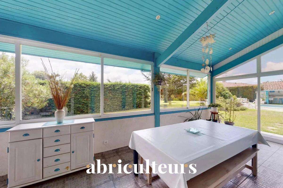 Maison Landaise avec terrain arboré en vente à Saint-Vincent-de-Tyrosse (40230) - photo 8