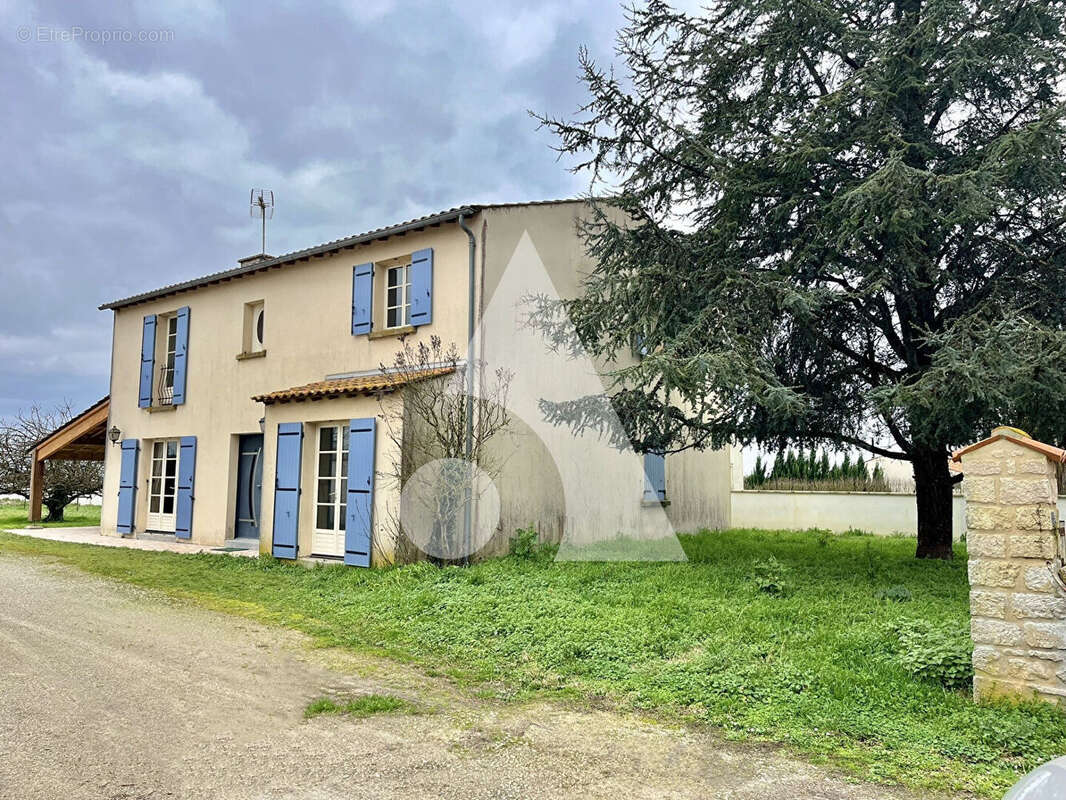 Maison à SAINT-SORNIN