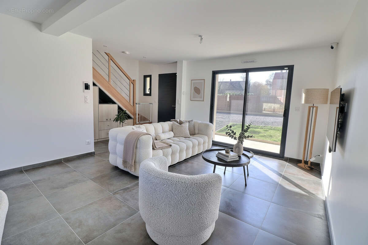 Maison à LE PERRAY-EN-YVELINES