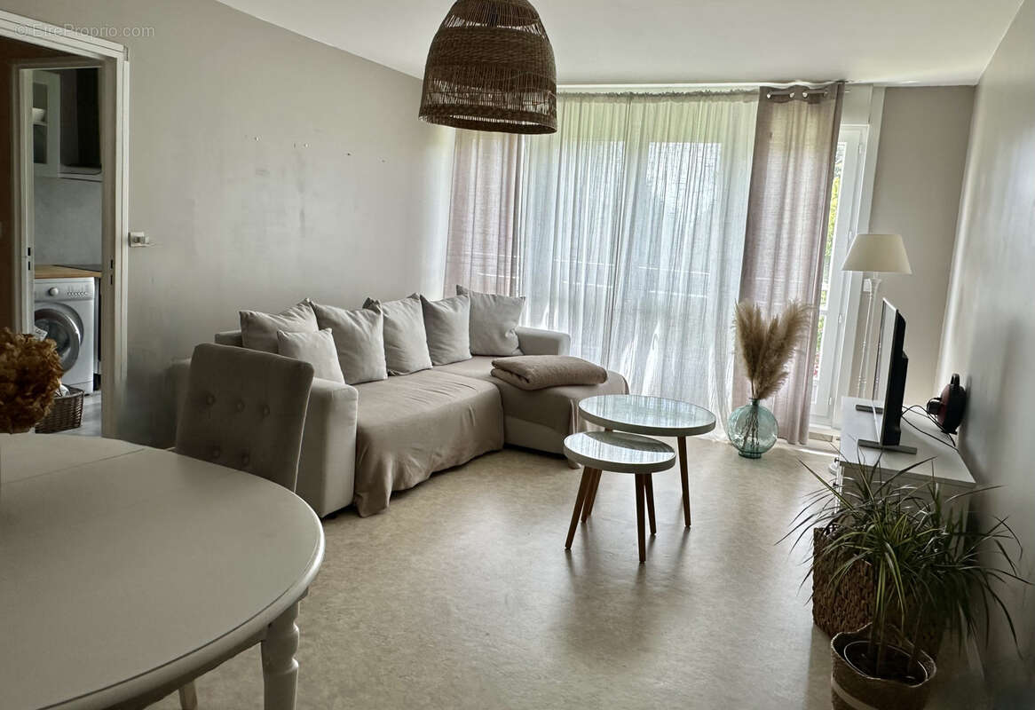 Appartement avec ascenseur -1 chambre- 50 m2-cave et place de parking - photo 3