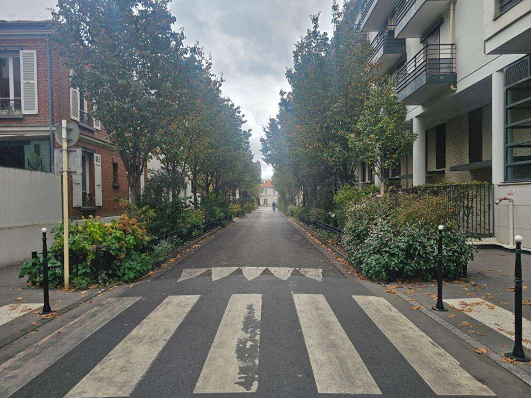 Appartement à COURBEVOIE