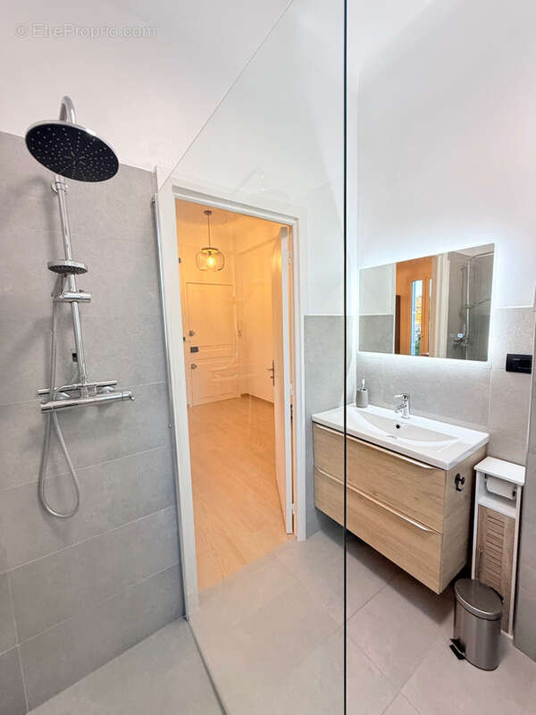 Appartement à LE CANNET