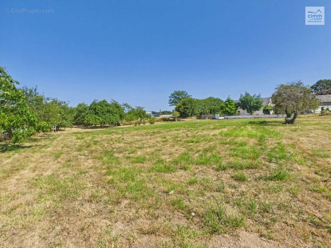 Terrain de 1 554 m² à batir - photo 5