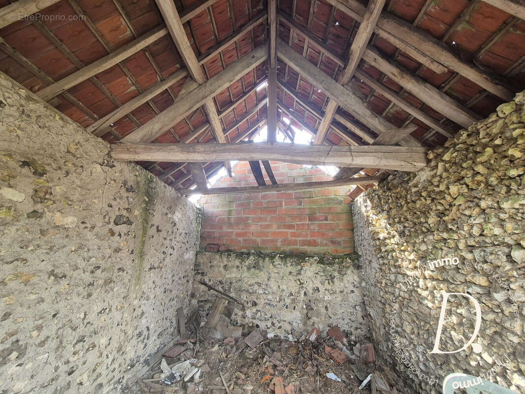 Maison à HEUBECOURT-HARICOURT
