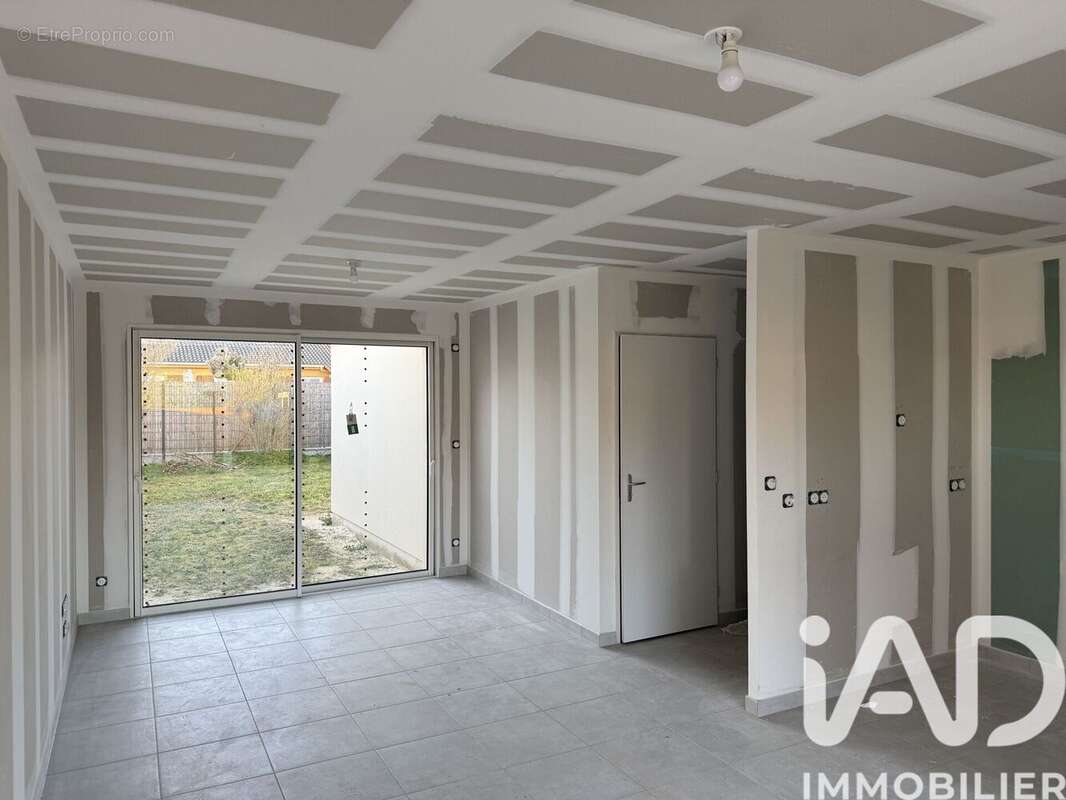 Photo 3 - Maison à LEOGNAN