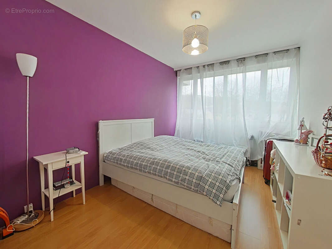 Appartement à FONTENAY-LE-FLEURY