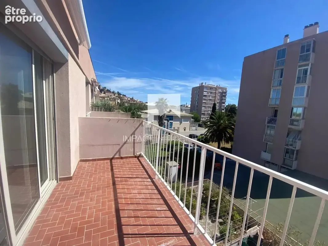 La garde – centre-ville  appartement 83 m² entièrement rénové  3 chambres  parking & cave - photo 11