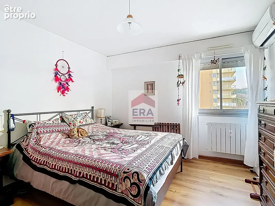 En exclusivité à vendre appartement 4 pièces  Marseille 9e/10e - St Tronc balcons et parking privatif en sous-sol. - photo 7