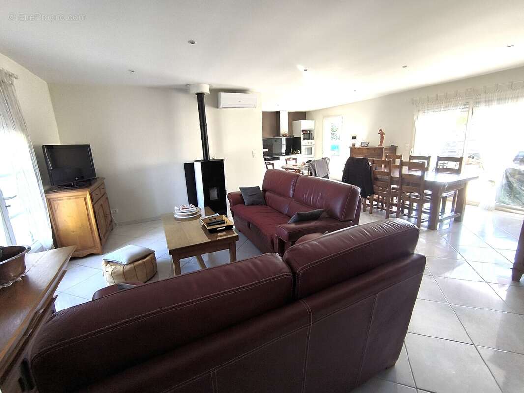 Maison 106 m² à La Couronne  - photo 270