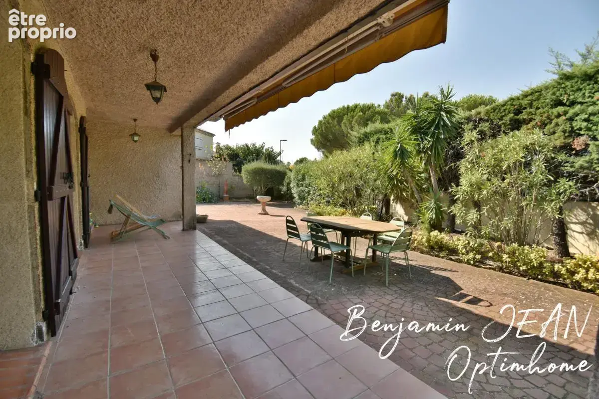 Sauvian – Maison de plain-pied 4 faces sur 715 m² avec garage et beau potentiel - photo 2