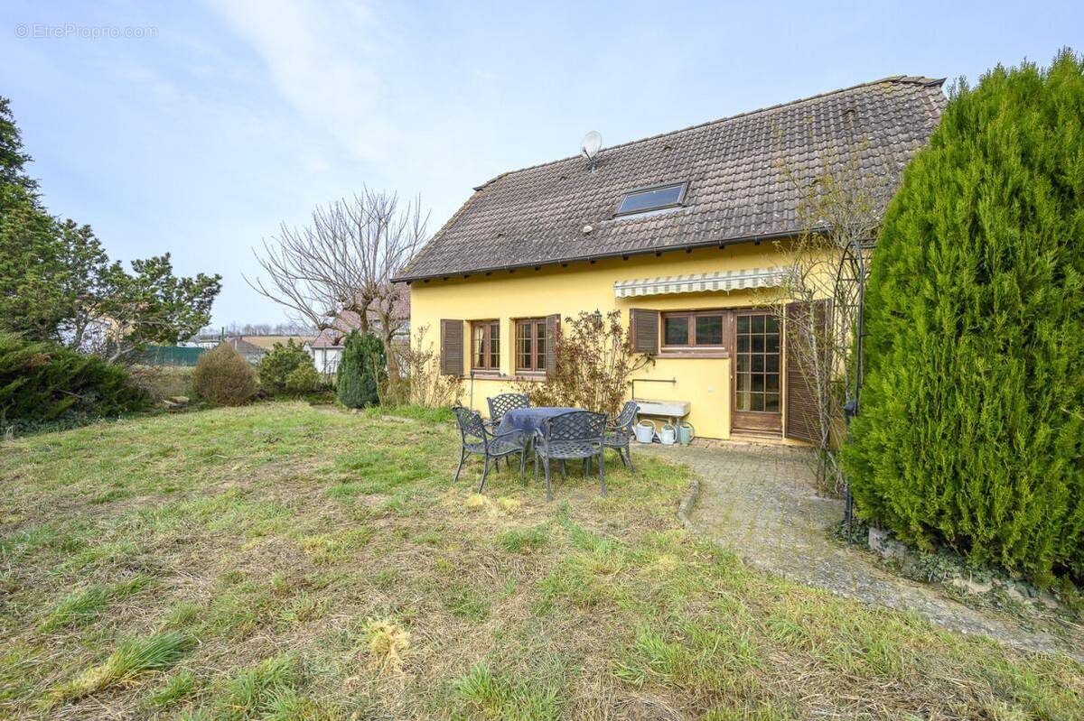 Maison à NEUGARTHEIM-ITTLENHEIM