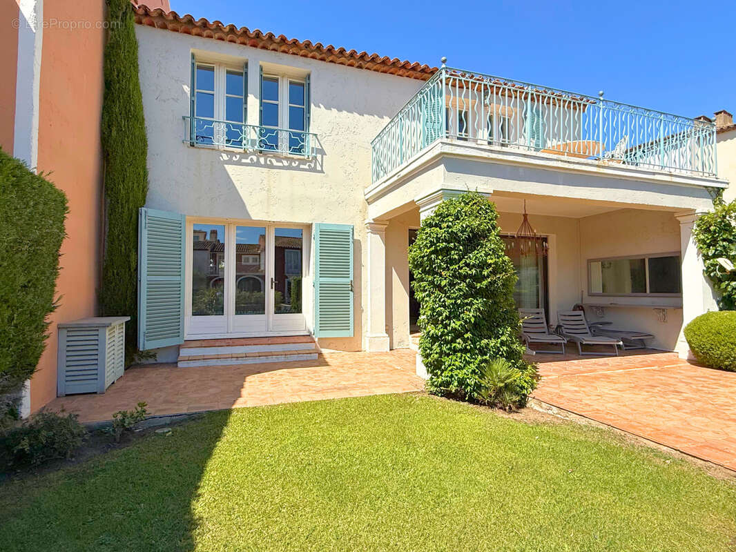 Maison à GRIMAUD