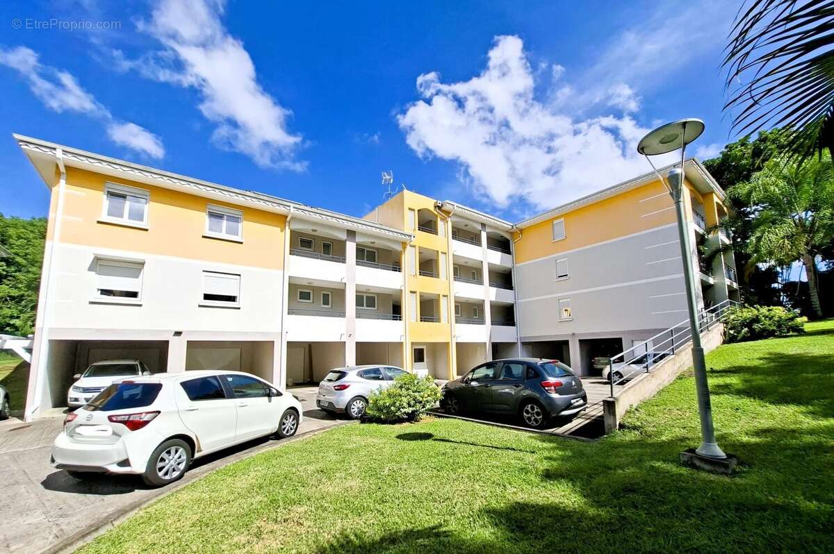 Appartement à LES TROIS-ILETS