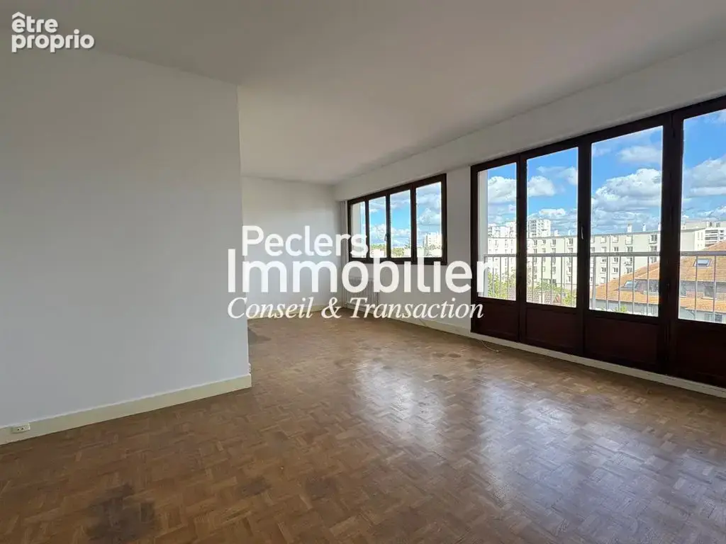 Studio avec potentiel de transformation en 2 pièces - photo 3