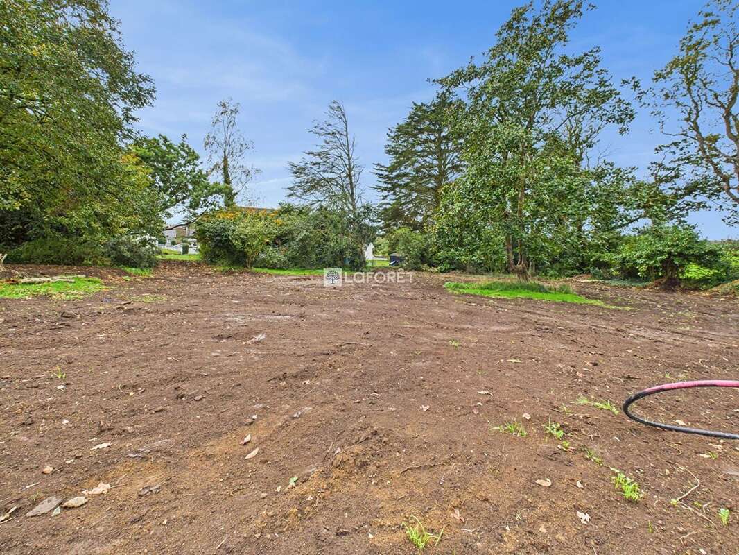 Terrain à PLOMELIN