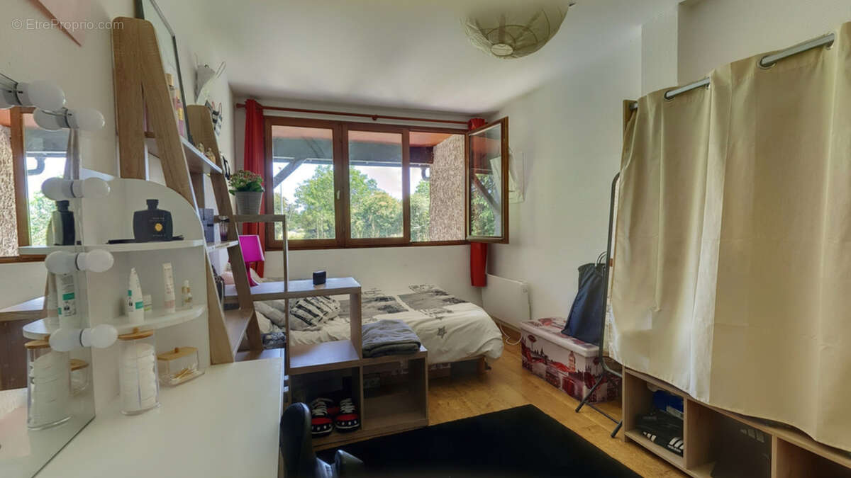 Maison à LA TOUR-DU-PIN