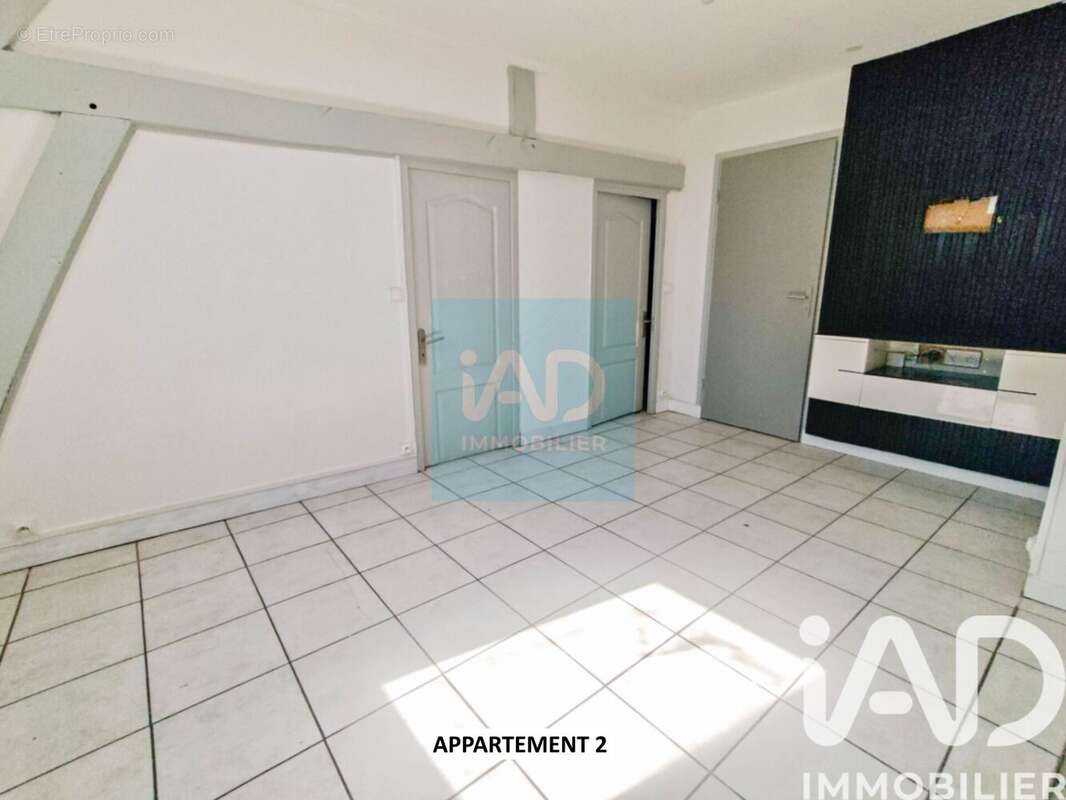 Photo 5 - Appartement à VILLENEUVE-SUR-YONNE
