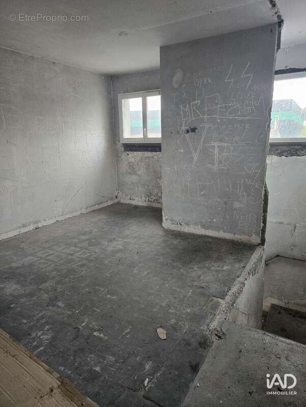 Photo 4 - Commerce à MORNAC