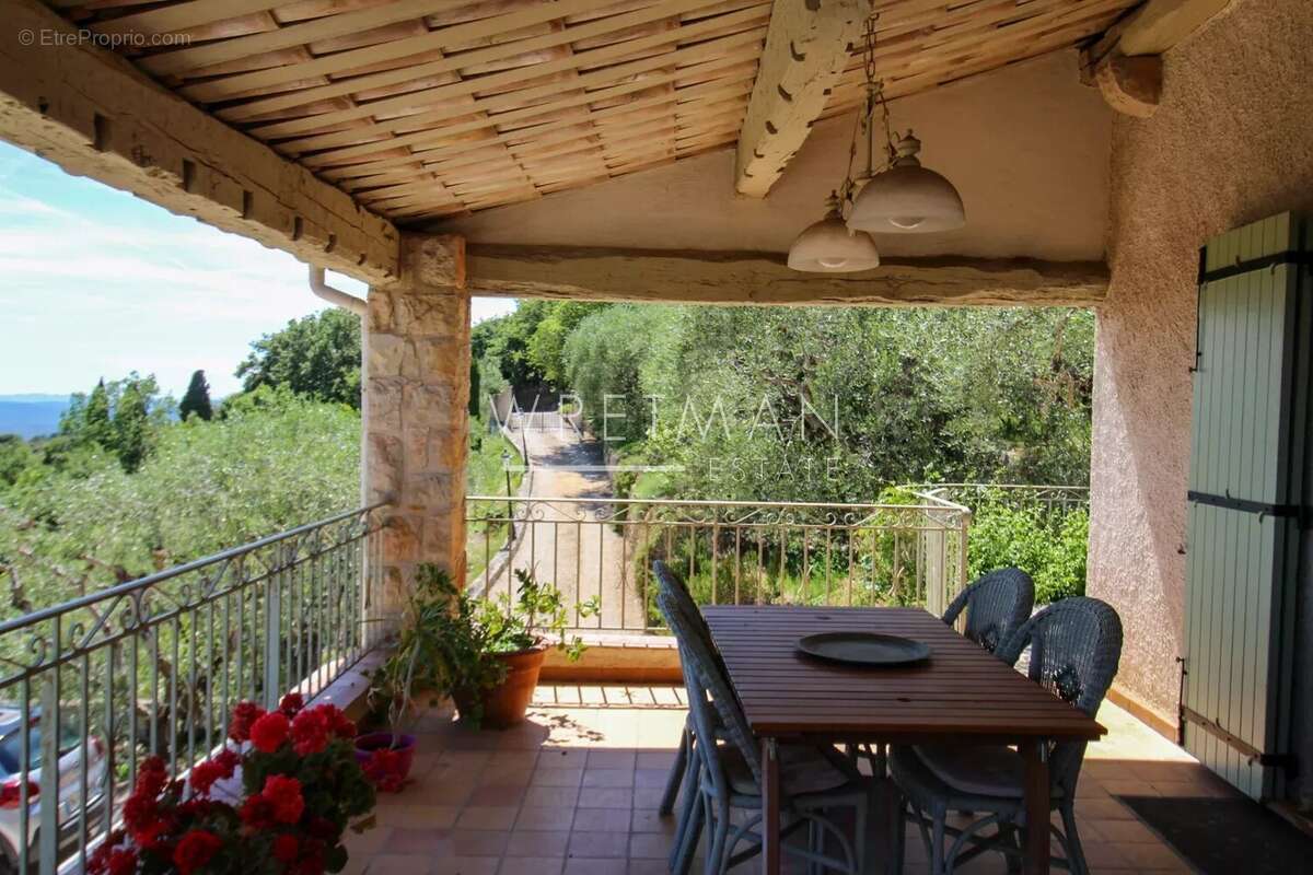 Maison à SPERACEDES