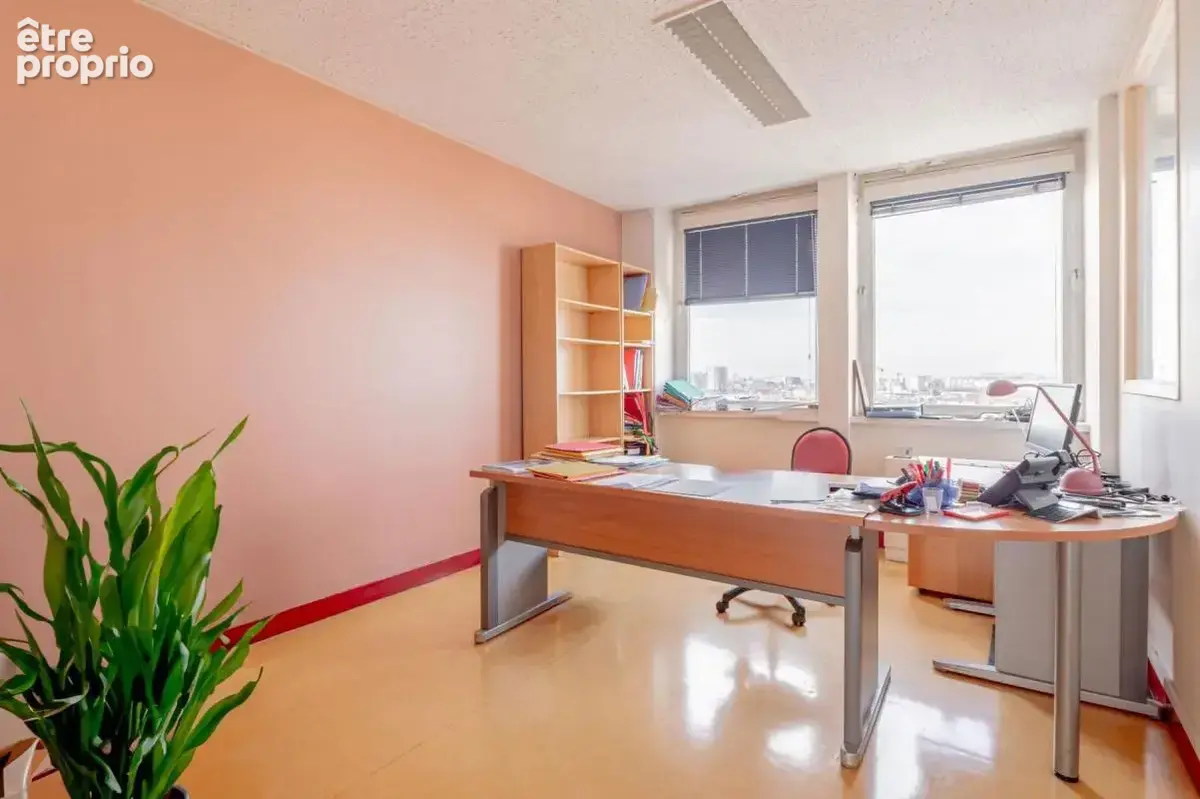 Clichy (92110) - bureaux a vendre 266 m² - photo 9