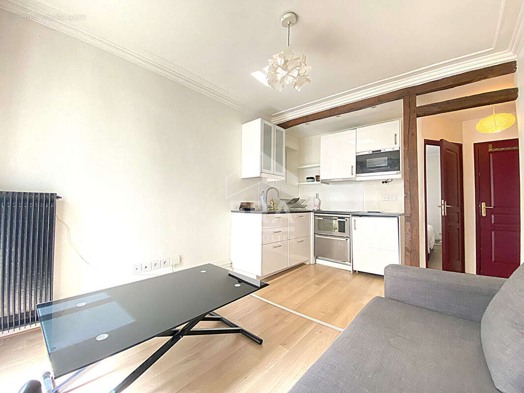 Appartement à LEVALLOIS-PERRET