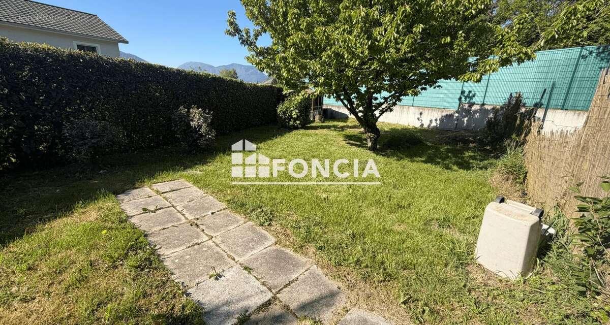 Appartement à VAULNAVEYS-LE-HAUT