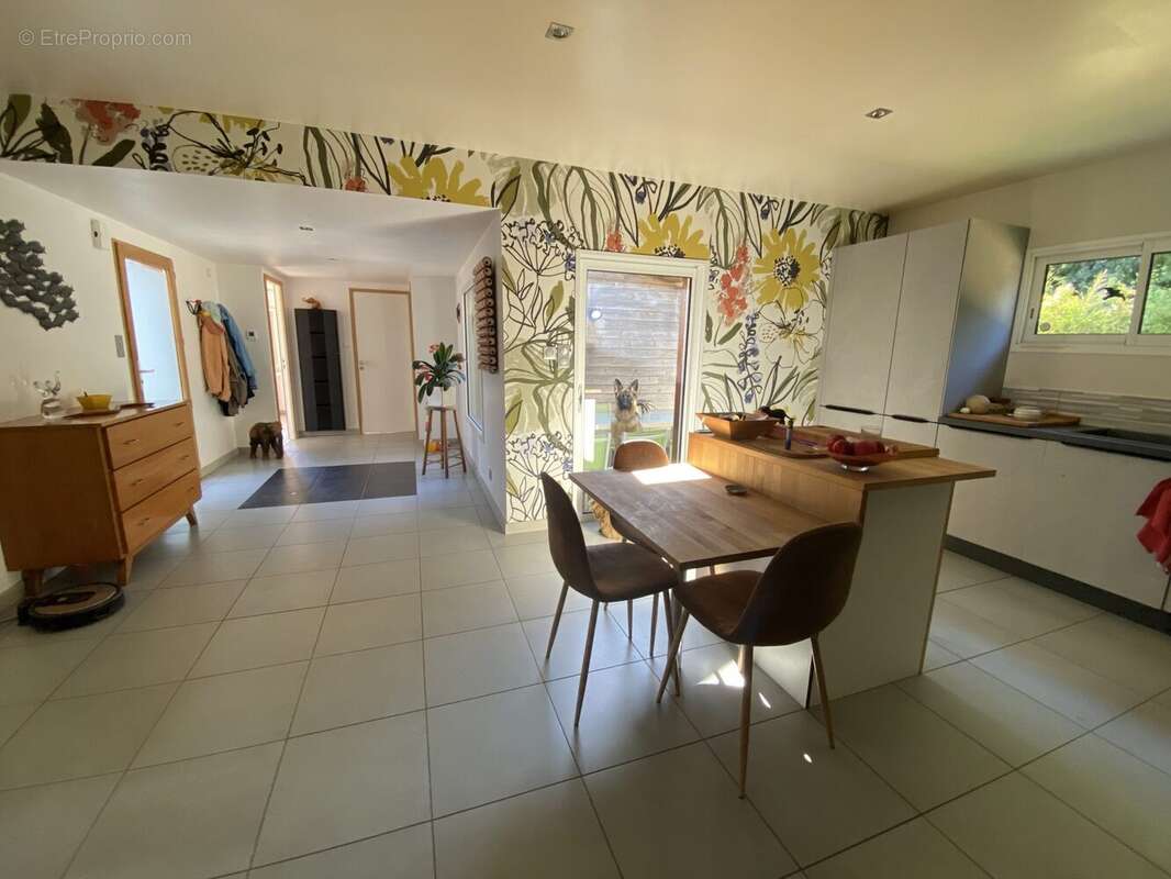 Maison 135 m² à Vaire  - photo 5