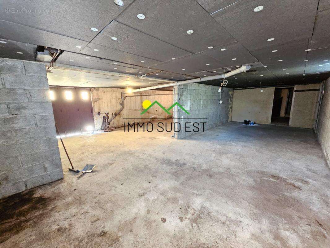 Maison à PONT-DE-L&#039;ISERE